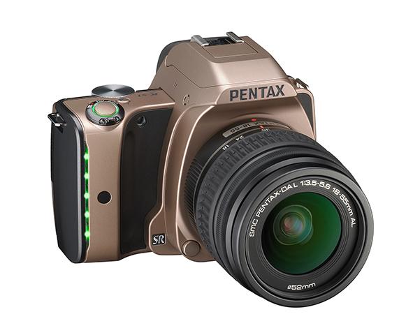 Garantierter Spaß auch mit der Videofunktion Wer ebenso Lust auf bewegte Bilder hat, kann mit der PENTAX K-S1 Videoaufnahmen in Full-HD bis zu 30 Bilder/Sek. (25 oder 24 Bilder/Sek., H.264) aufnehmen.