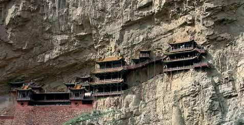 Sammelpunkt von Karawanen der Tee- und Seidenhändler, zusätz lich zwei historische Juwele von besonderer Qualität: das UNESCO-Weltkulturerbe Yungang- Höhlen mit seinen weit über 50.