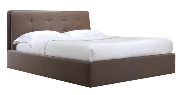 MAXIM design Massimiliano Mornati Un letto accogliente e prezioso, il particolare disegno della doppia testata trapuntata suggerisce un immagine sofisticata e originale.