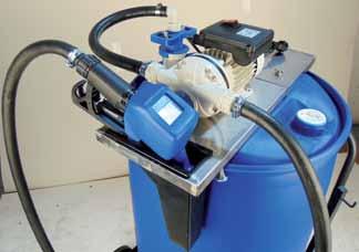 URB2 Pompa a diaframma per Urea - AdBlue diaphragm pump - Pompe à membrane pour AdBlue - Membranpumpe für Urea - Bomba de diafragma para Urea 230VAC - 30 l/min- on/ off -1" in/out 230VAC - 30 l/min-