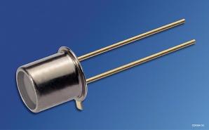 Silizium-PIN-Fotodiode Silicon PIN Photodiode BPX 65 Wesentliche Merkmale Speziell geeignet für Anwendungen im Bereich von 350 nm bis 1100 nm BPX 65: Hohe Fotoempfindlichkeit Hermetisch dichte