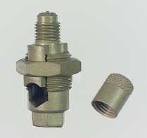allen-key 3 mm Built-in valve spindle avoids a too deep piercing into the tube or a too big opening of the valve Connection 4 SAE, therefore fits all brands of charging lines No additional adapter or
