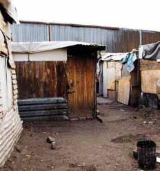 In einer Nacht Mitte September sind plötzlich gleich mehrere Hütten in direkter Nachbarschaft der Kindertagesstätte in Johannesburg abgebrannt.