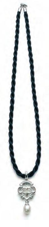 100810 mit Kordel schwarz / including cord necklace black ~ 42 cm Marie