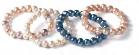 schwarz gefärbt, multicolor Elastic bracelets of Fresh water cultured pearls.