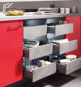 Here, it is perfectly combined with a concrete look in the light-flooded loft. The half-open, lighted drawers are another highlight of this kitchen. 8 17 FA 40.5 + FA 12.0 FA 40.