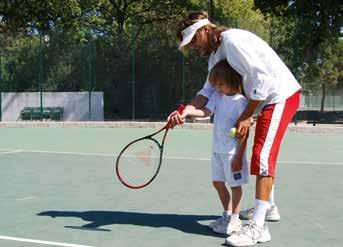 Angebot für Kinder Angebot für Kinder Angebot für Eltern Tennis für Kinder Schnupperkurs für interessierte Kinder von 5 bis 6 Jahre Termin: in der