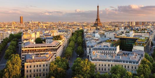 Paris FRANKREICH Paris ist eine der Ikonen der Welthauptstädte.
