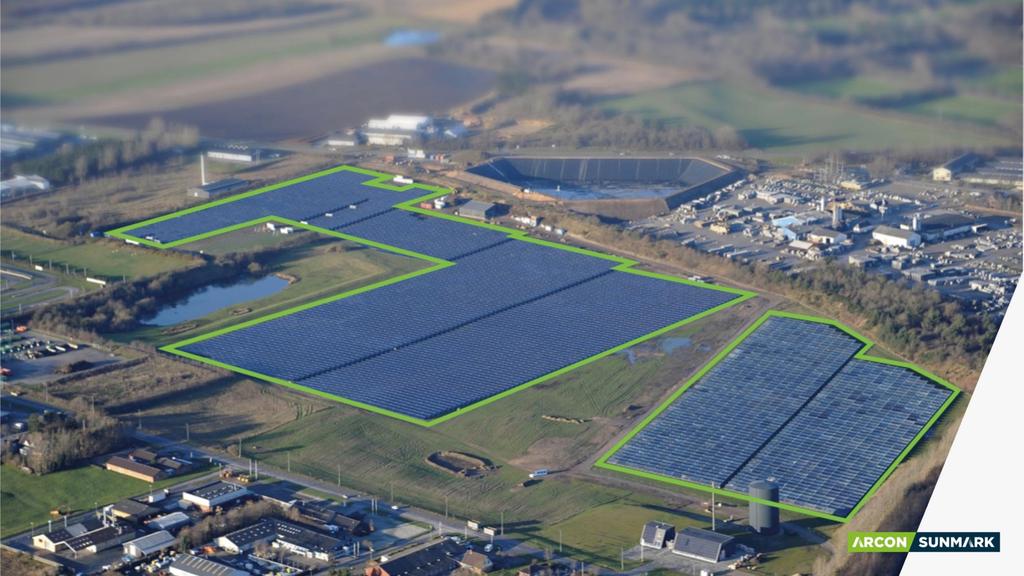 45% solare Deckung des Jahresfernwärmebedarfes durch saisonale Speicherung Vojens, DK: Solarsystem: 49 MW, 70.000 m² Aperturfläche Speicher: 200.