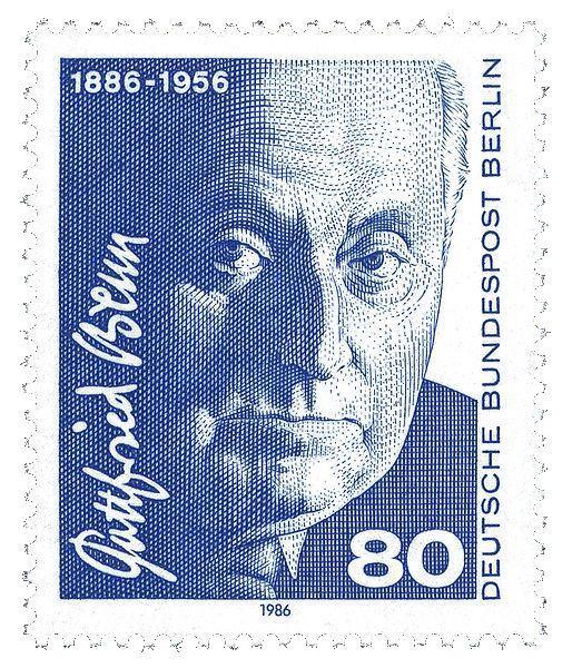 SCHOOL-SCOUT Unte rri chtsmappe : - Autore n Sei te 20 von 80 GO TTFRIED BEN N Gottfried Benn wurde am 2.5.1886 in Mansfeld geboren und verstarb am 7.7.1956 in Berlin.