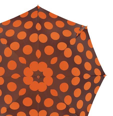 Woven Italian fabrics in jacquard design, polka dot and created in beautiful colours, make this umbrella a stylish accessory for every day.