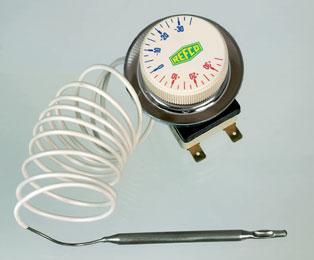 6 Thermostat Thermostat Thermostat for refrigeration adjus table in the range of 35 up to +35 C.