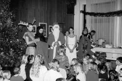 Weihnachtsfeier der Kinder und Jugendlichen 2001 Am14. Dezember fand die Weihnachtsfeier der Kinder und Jugendlichen des RWC statt.