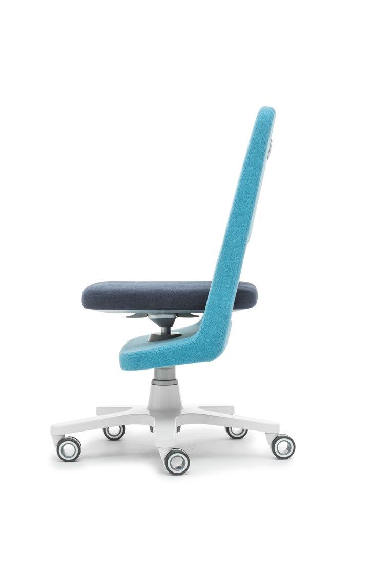 Der moll S9 ist deshalb nicht nur ein Stuhl er ist eine fort währende Einladung zum Haltungs- Die wippend gelagerte Rückenlehne folgt dem Körper, lädt zum