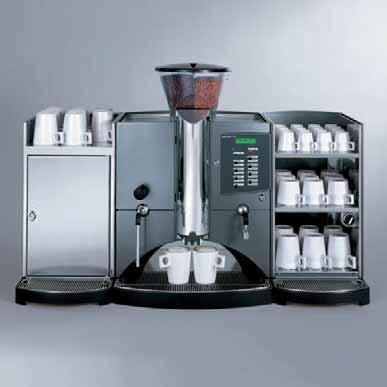 Die Swiss Egro Serie 70 hat ein einzigartiges Doppelbrühsystem, damit das Kaffeepulver, beim Einzel- oder Doppelbezug, vom Wasser gleichmässig durchströmt wird.
