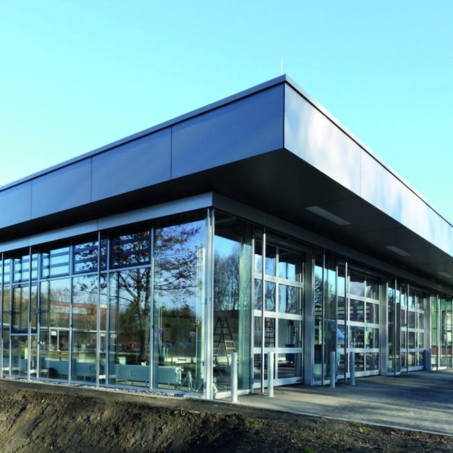 .. Hochschule und Technologiezentrum für den Studiengang IBT (industrielle Biotechnologie) Schlüsselfertige Realisierung der Erweiterung des Berufsschulzentrum Friedrichshafen.