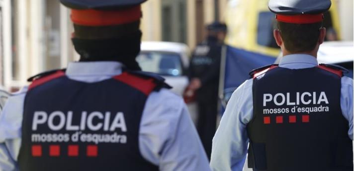 Teilnehmer*innen (5) Autonome Polizei (Mossos d Esquadra): - Auftrag: öffentliche Ordnung und Sicherheit - Delikt liegt zugrunde Polizeiliche Lage