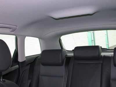 Limousine und Kombi, ein optisch sehr ansprechendes und exzellent verarbeitetes Fahrzeug, eines der exklusivsten und teuersten seiner Klasse.