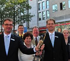 Expo Real Nominierung für Mittelstandspreis: Stadt-Sparkasse Haan wurde Bank des Jahres 2011 Besondere Anlässe: Eröffnung