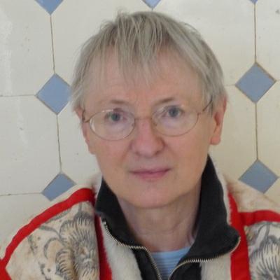 Marianne Bäumler, Jahrgang 1951, ist Theater-, Filmund Literaturkritikerin. Sie schreibt für diverse Zeitungen und arbeitet für den öffentlich-rechtlichen Rundfunk.
