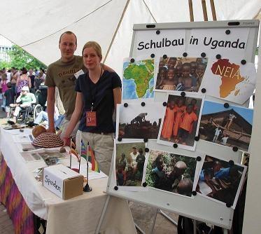 NEIA e.v. beim Afrika Festival 2012 in Würzburg 10 Anfang des Jahres wurde unser Projekt "Schulbau in Uganda" ausgewählt, um sich auf dem Afrika Festival in Würzburg Ende Mai vorzustellen.