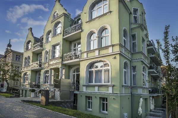 Das 2015 eröffnete Kurhotel DREI INSELN (auf polnisch "Trzy Wyspy") befindet sich im neuen Kurbezirk von Swinemünde.