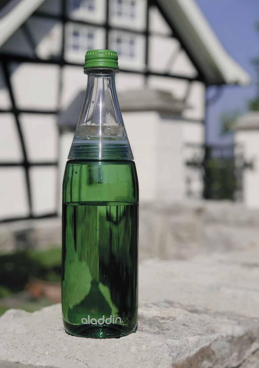 Bistro 700 ml Bistro-Flaschen besitzen Dichtungsringe aus Silikon, die so zuverlässig vor einem Auslaufen schützen, dass sie sich sogar für kohlensäurehaltige Getränke eignen (Füllung dann jedoch nur