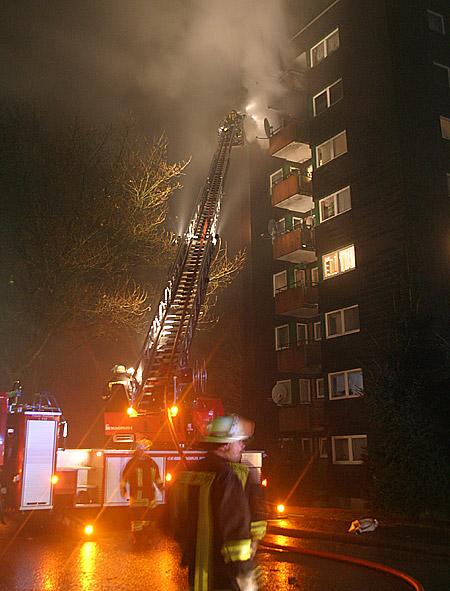 Maßnahme. 3mfuture.com Bsp.: Brand in Großgebäude Informationen für Rettungskräfte: Wie weit ist der Brand fortgeschritten?