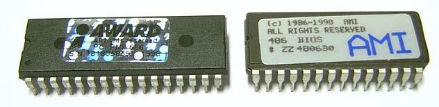 Nichtflüchtige Speicher EEPROM (Electrical Eraseable Programmable Read Only Memory) - elektronisch löschbarer programmierbarer Festwertspeicher Bei EEPROMs besteht die Möglichkeit die Speicherzellen