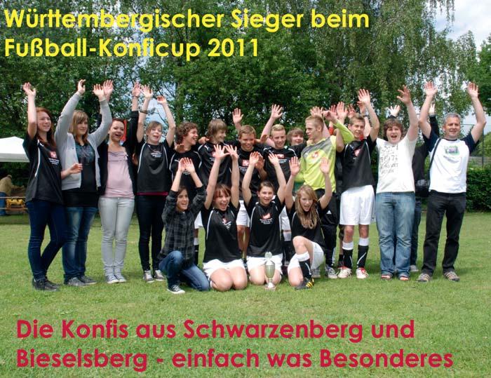 Berlinfahrt Berlin, Berlin wir fahren nach Berlin Die Konfirmandengruppe aus Schwarzenberg-Bieselsberg ist württembergischer Landessieger des Konfi-Fußballcups Jedes Jahr wird in der