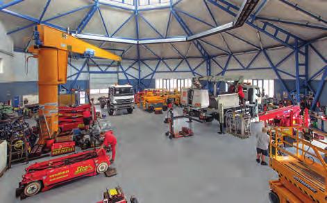 LKW-Produktionshalle als auch in der ervicehalle sind die räumliche Grenzen am tandort Prag erreicht. Für 2018 ist bereits die Anmietung einer nahegelegenen Halle in Vorbereitung.