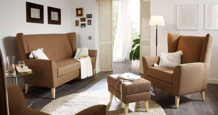 Funktionale Schrank- und Regalmöbel gehören ebenso dazu wie Tische, Sofas, Sessel und Hocker.