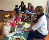 Kindertagesstätte St. Augustinus Tatütata die Feuerwehr ist da Die Feuerwehr hat die Kita St. Augustinus besucht.