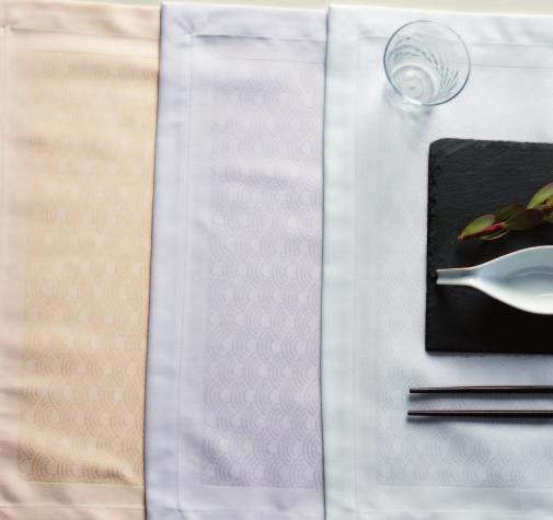 Fleckschutz Platzset mit 3 cm Saum 100 % cotton half-twist quality woven to size mercerized stain protection place mat with 3 cm seam Erhältliche Farben: Available colours: 0000 weiß