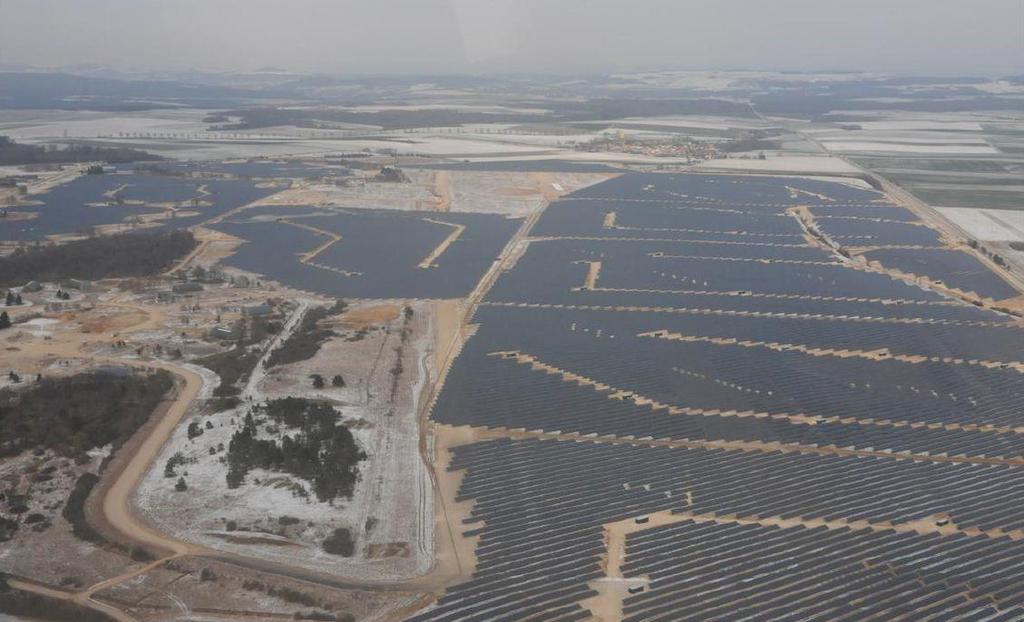Clemessy und erneuerbare Energien Solar Bereich Photovoltaik-Feld Toul Die größte Anlage in Europa: 135 MWp Ein