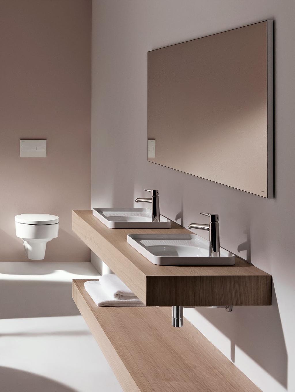 Freestanding bathtub Ø 130; wall-hung bidet; bidet mixer; wall-hung toilet, rimless; drop-in