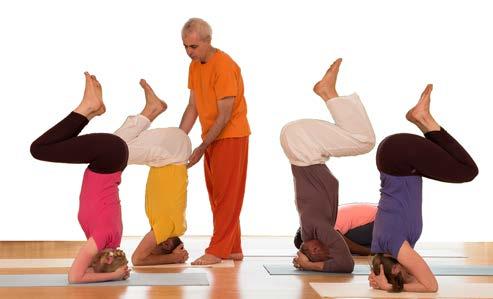 6 KALENDER SEPTEMBER 2017 JANUAR 2018 YOGA 2 Aufbau-Kurse & Quereinsteiger Unsere Empfehlung nach dem Yoga 1-Kurs oder wenn Sie bereits Yoga praktiziert haben und Ihr Wissen erweitern wollen.