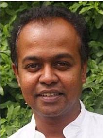 Er ist Assistent und Übersetzer der Seminare und Weiterbildungen von D.V. Sridhar und absolvierte bei ihm ein Basistraining sowie die Weiterbildung "Cikitsa Yogatherapie".