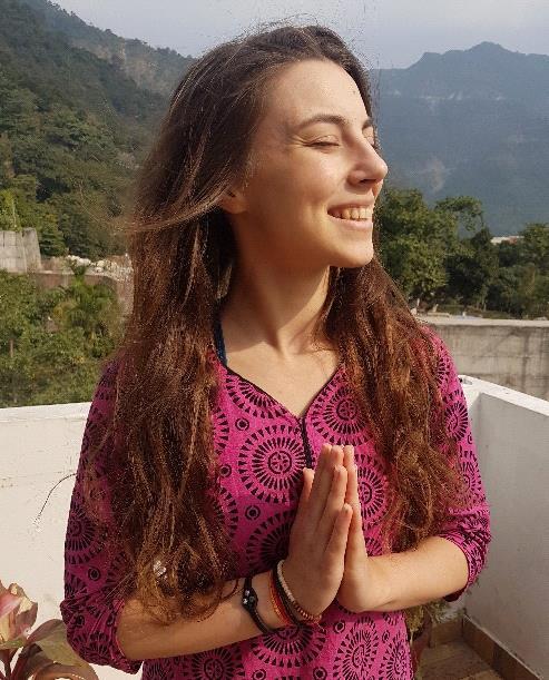 Weitere Kurse und Workshops mit Bahar Ülgen 2018 Bahar Ülgen zertifizierte Yoga Lehrerin 200h, Yogpeeth Rishikesh, Indien Yoga Alliance USA und Jugendleiterin seit 2009 Hauptberuflich