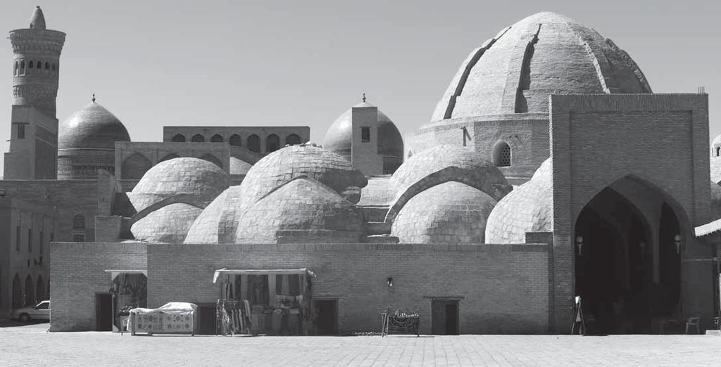 CESTOPIS Samarkand a hlavne jeho námestie Registán za perlu vesmíru a zrkadlo sveta. Nikde na svete nemáte námestie, ktoré by obkolesovali z troch strán katedrály.