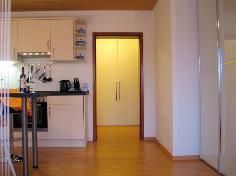 Einbauküche komplett ausgestattet mit Essplatz Fußbodenheizung Tel: 07161-5045 303 Waschmaschine Handy: 0171-488 5097