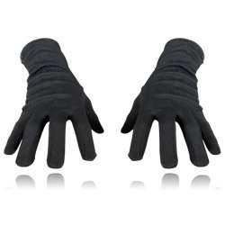 Wir empfehlen die Handschuhe in der Angewöhnungsphase zuerst zu Hause zu tragen und die Hände zu bewegen.