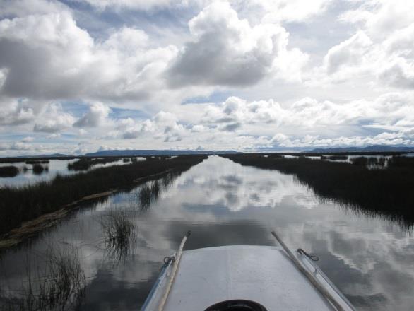 anstrengenden Wanderung, einen unglaublich schoenen Ausblick auf den See, der so gross ist, dass er eher wie ein Meer scheint.