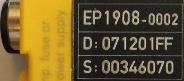 22090101 und eindeutiger Seriennummer 158102 Abb.