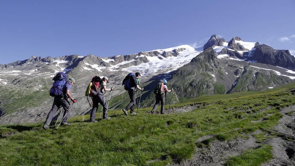 Detailprogramm 360-Grad um den Mont Blanc (2017) Max. Aufstieg 1200 HM, Max. Abstieg 1300 HM, 2665 HM Fotograf: Wiltscheck, Harald III 2.