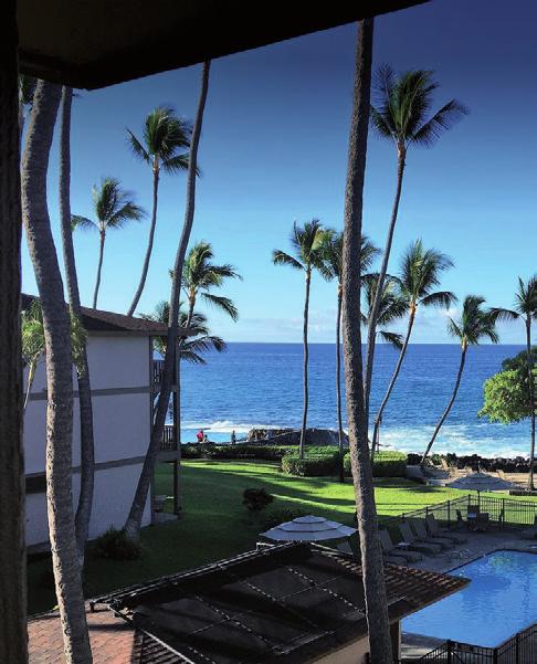 Die im hawaiianischen Stil eingerichteten und neu renovierten Hotelzimmer verfügen über einen Kühlschrank, Kaffee/