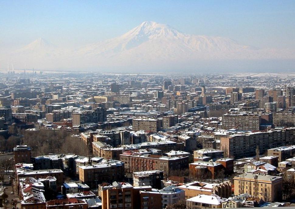 Yerevan Erebuni Kloster Chor Virap REISEPROGRAMM 1. TAG AUF NACH ARMENIEN 3.