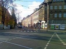 Südwestliche Hans-Driesch-Straße Die Einbahnstraße sollte in Richtung Rathaus Leutzsch für den Radfahrer freigegeben werden.