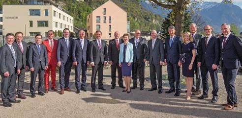 einzubinden. Am 18. Oktober fand das zweite Treffen des Vorstands mit der Regierung statt. Das Haupttraktandum war die Vorstellung der «Vision 2025 für den Industriestandort Liechtenstein».