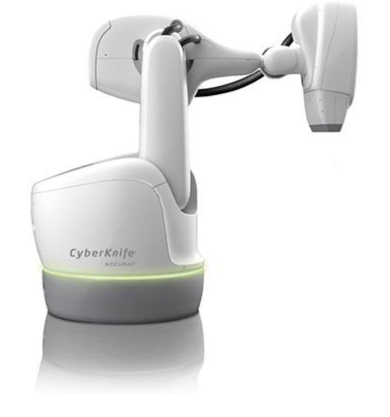 CyberKnife Die CyberKnife -Technologie besteht aus einem robotergesteuerten Linearbeschleuniger mit integrierter Bildführung, einem Tumor-Ortungssystem und gleichzeitiger